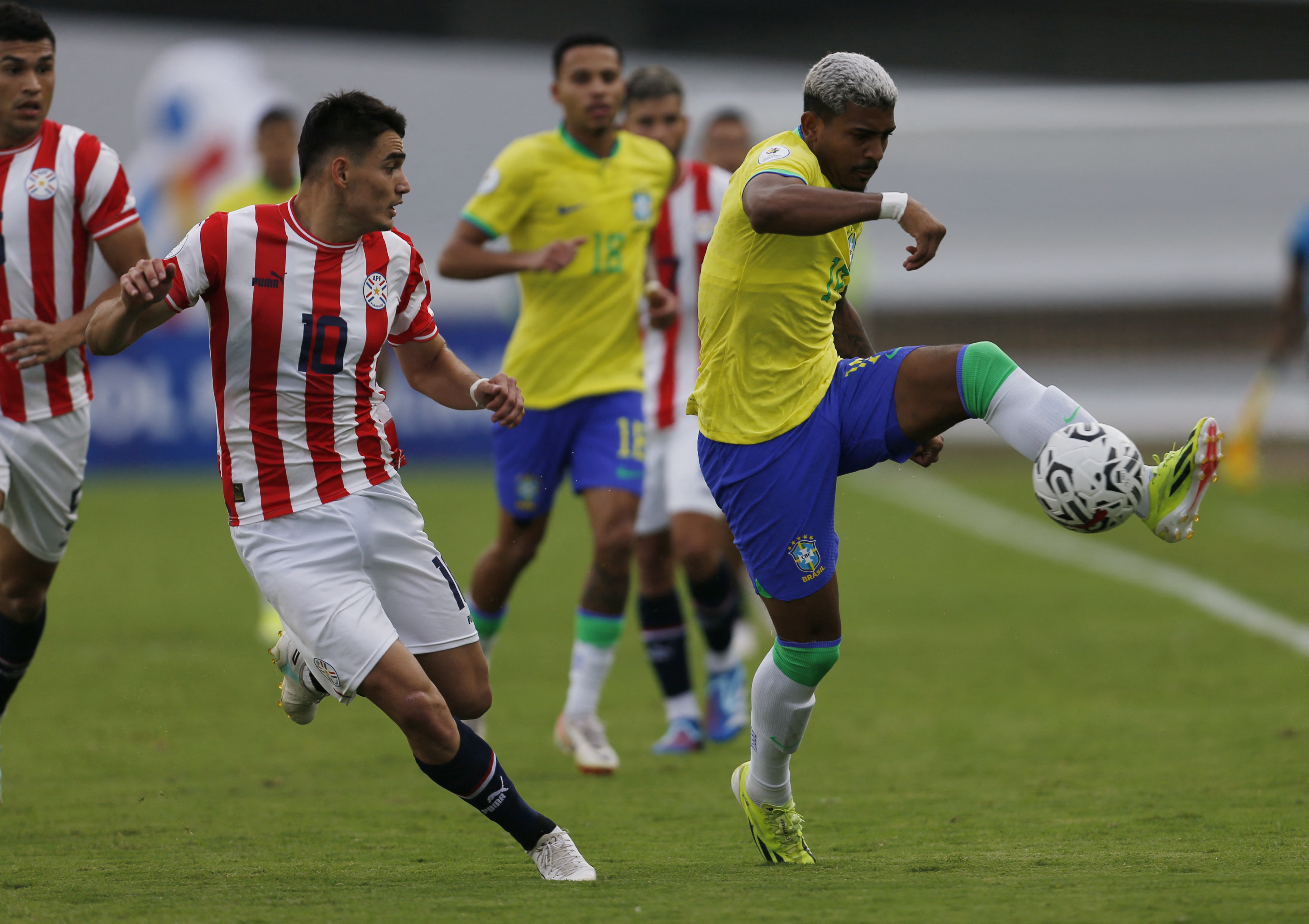 od体育网页版入口-包含奥运会足球赛事即将开启球场热血沸腾的词条