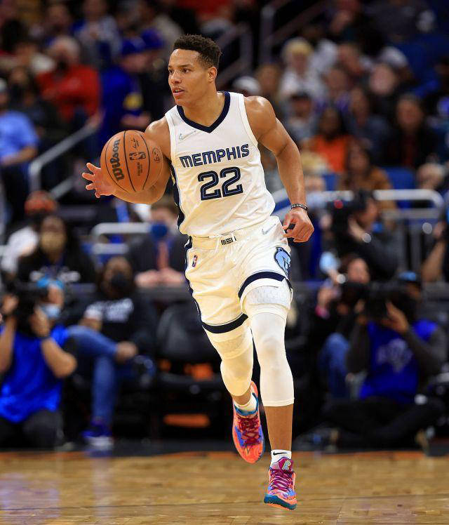 od体育官网app-黄蜂队后卫状态火爆,助球队连胜两场