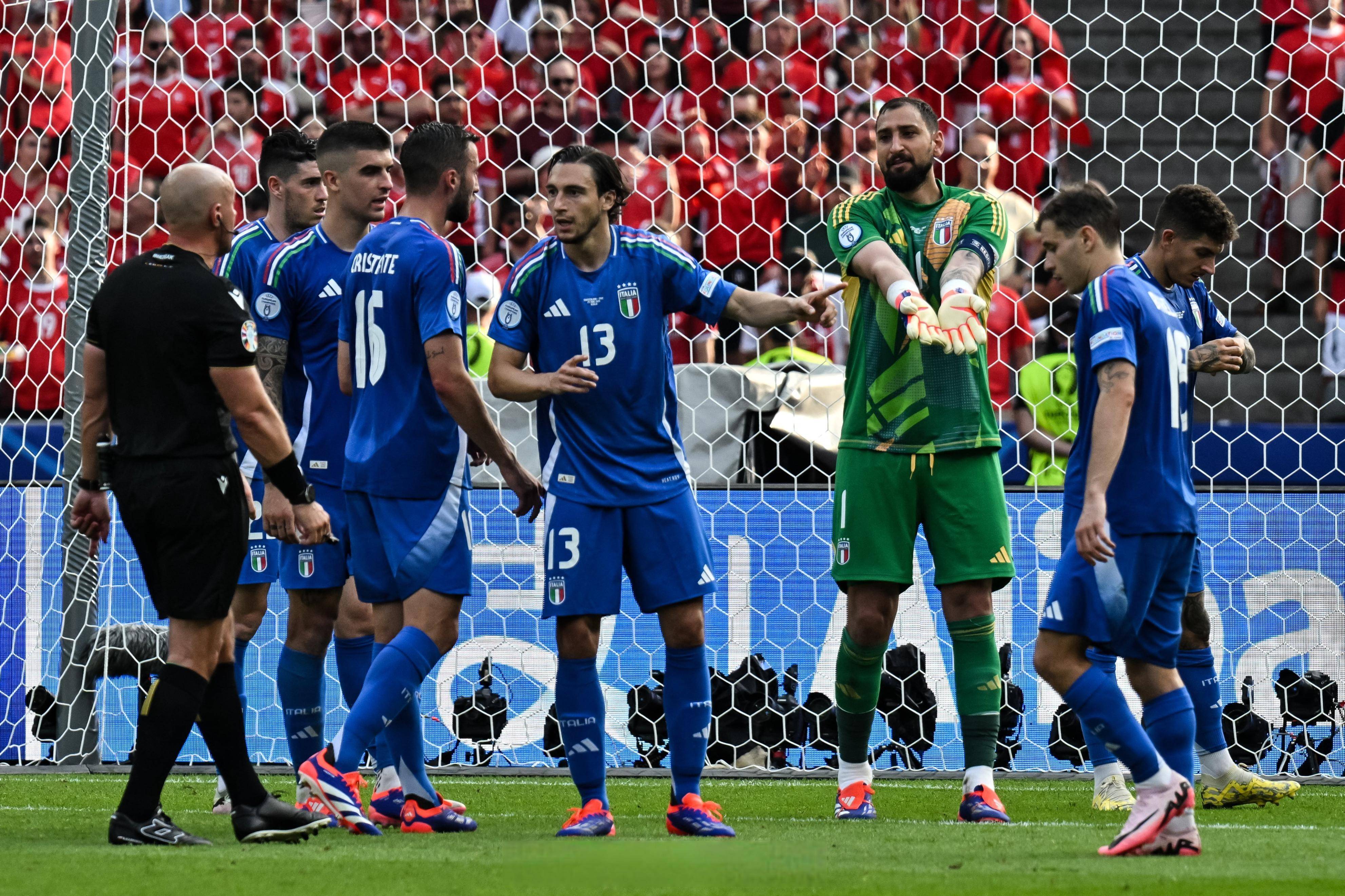 斯洛伐克大胜克罗地亚,追平小组头名