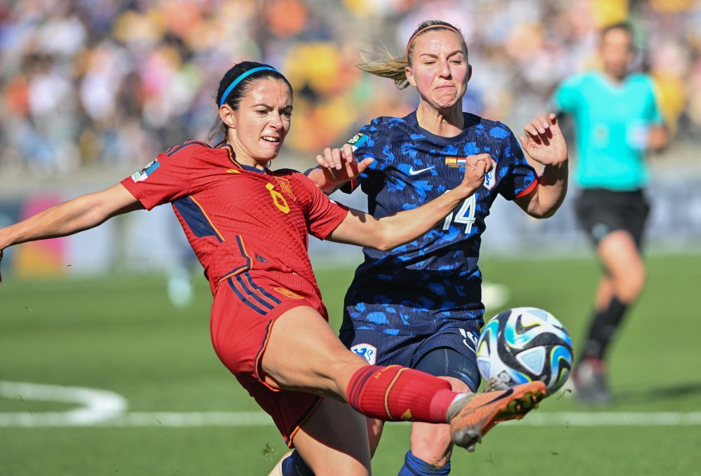 荷兰女足特邀赛拉开帷幕,各国实力劲旅争霸